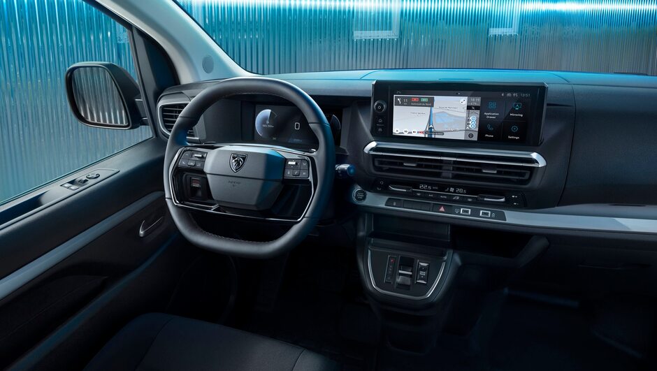 Peugeot Expert Traveller 8+1